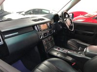 USED 2011 11 LAND ROVER RANGE ROVER 4.4 TDV8 VOGUE 5d 313 BHP * PARKING SENSORS WITH REVERSING CAMERA *  6 SERVICE STAMPS *  CRUISE CONTROL * HEATED LEATHER *
