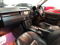 USED 2011 11 LAND ROVER RANGE ROVER 4.4 TDV8 VOGUE 5d 313 BHP * PARKING SENSORS WITH REVERSING CAMERA *  6 SERVICE STAMPS *  CRUISE CONTROL * HEATED LEATHER *