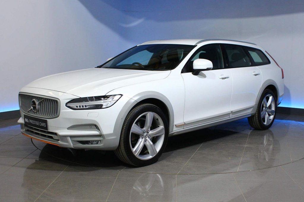 View our VOLVO V90