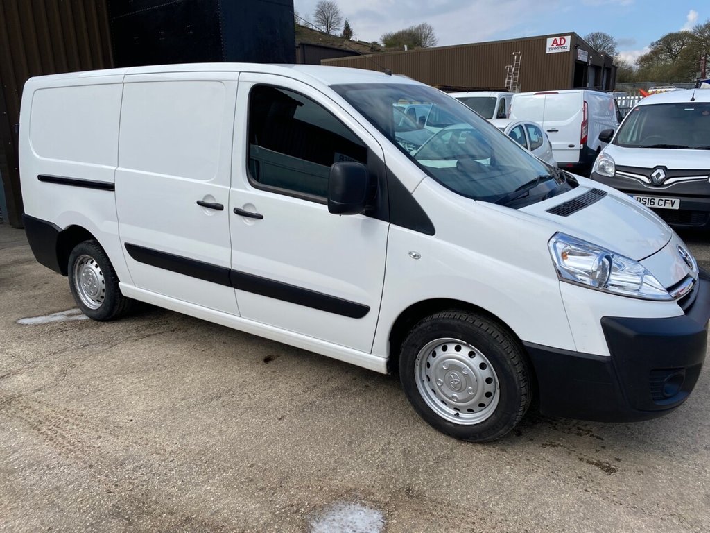 View our TOYOTA PROACE