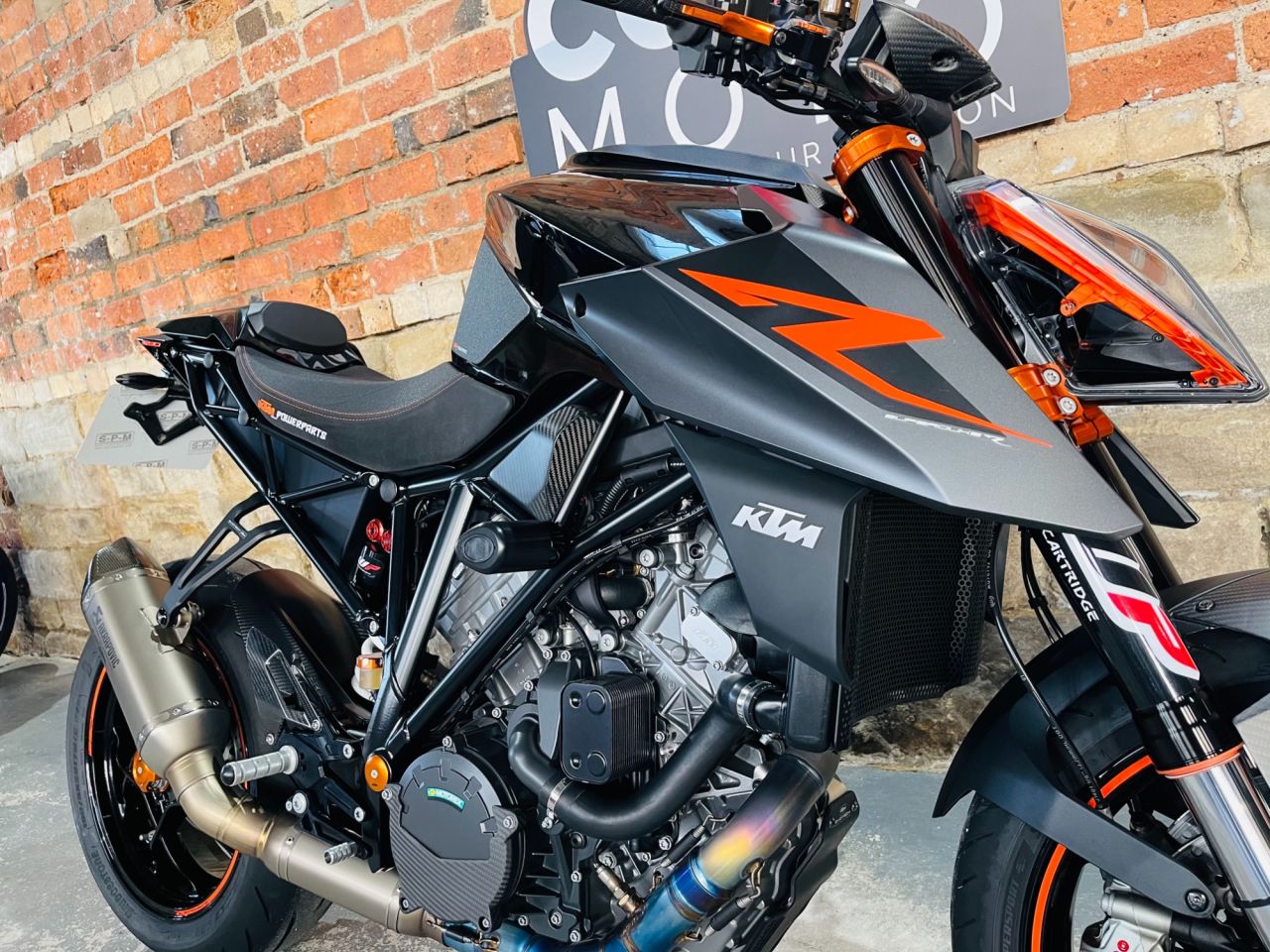 18 Ktm 1290 Superduke R 1290 Superduke R 18 13 990