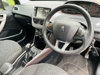 USED 2015 64 PEUGEOT 2008 1.6 E-HDI ACTIVE FAP 5d 92 BHP &pound;20 Road Tax & 58MPG