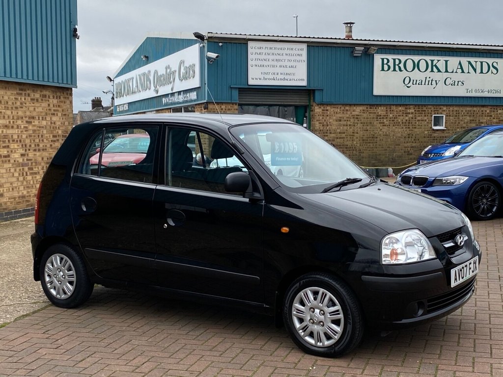 View our HYUNDAI AMICA