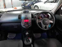 USED 2010 60 KIA SOUL 1.6 2 CRDI 5d 127 BHP * LOW MILES 36K *  AIR CON * FRESH MOT * 2 KEYS * ALLOY WHEELS *