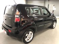 USED 2010 60 KIA SOUL 1.6 2 CRDI 5d 127 BHP * LOW MILES 36K *  AIR CON * FRESH MOT * 2 KEYS * ALLOY WHEELS *