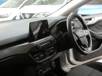 USED 2018 68 FORD FOCUS 1.0 TITANIUM 5d 124 BHP SAT NAV HEATED SEATS