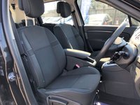 USED 2010 10 RENAULT SCENIC 1.5 DYNAMIQUE TOMTOM DCI 5d 105 BHP Low Mileage Family MPV with Sat Nav