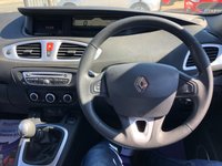 USED 2010 10 RENAULT SCENIC 1.5 DYNAMIQUE TOMTOM DCI 5d 105 BHP Low Mileage Family MPV with Sat Nav