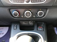 USED 2010 10 RENAULT SCENIC 1.5 DYNAMIQUE TOMTOM DCI 5d 105 BHP Low Mileage Family MPV with Sat Nav