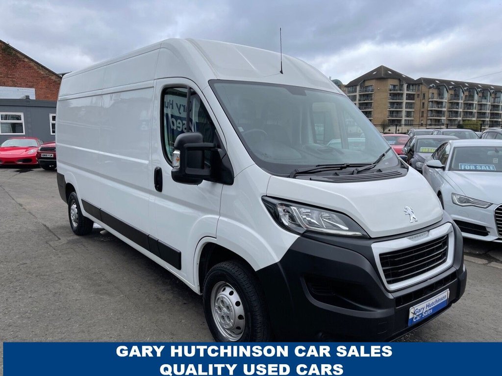 View our PEUGEOT BOXER