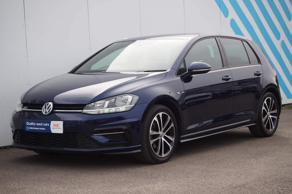 View our VOLKSWAGEN GOLF