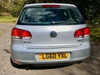 USED 2010 60 VOLKSWAGEN GOLF 1.2 S TSI DSG 5d AUTO 103 BHP ONLY 34,800 MILES //ONLY 2 OWNERS\\FRONT AND REAR PARK SENSORS\\13 AIRBAGS 'RARE LOW MILEAGE 1.2 TSI 103 BHP AUTO PETROL WITH BIG SPEC ////X7 SERVICE STAMPS//LUXURY PACK AND 13 AIRBAGS
