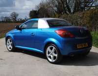 USED 2006 56 VAUXHALL TIGRA 1.8 EXCLUSIV 16V 2d 125 BHP www.suffolkcarcentre.co.uk - Located at Ilketshall