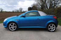 USED 2006 56 VAUXHALL TIGRA 1.8 EXCLUSIV 16V 2d 125 BHP www.suffolkcarcentre.co.uk - Located at Ilketshall
