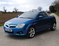 USED 2006 56 VAUXHALL TIGRA 1.8 EXCLUSIV 16V 2d 125 BHP www.suffolkcarcentre.co.uk - Located at Ilketshall