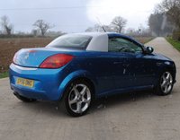 USED 2006 56 VAUXHALL TIGRA 1.8 EXCLUSIV 16V 2d 125 BHP www.suffolkcarcentre.co.uk - Located at Ilketshall