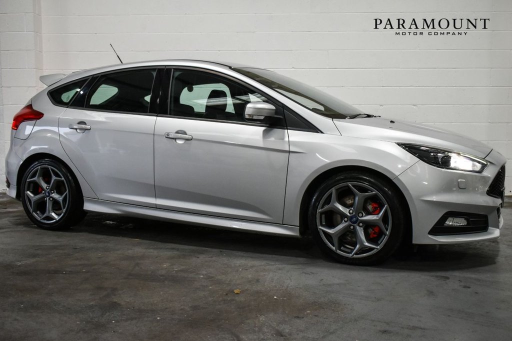 View our FORD FOCUS