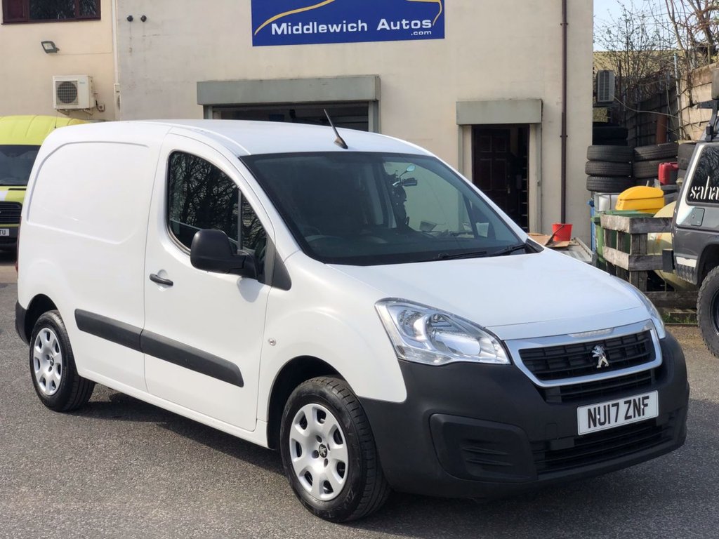 View our PEUGEOT PARTNER