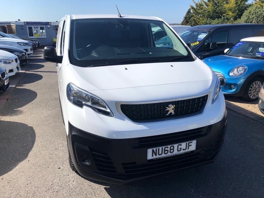 View our PEUGEOT EXPERT