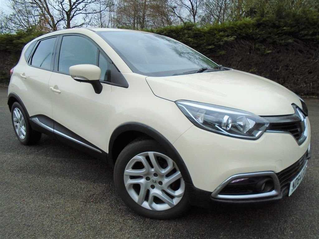 View our RENAULT CAPTUR