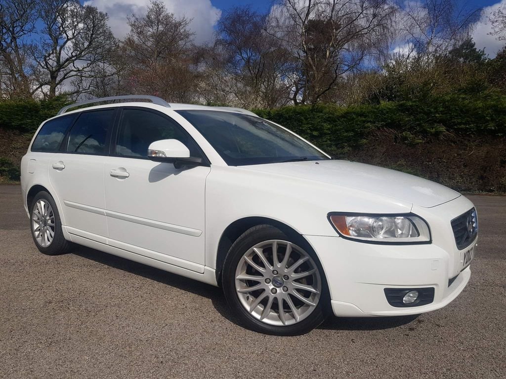View our VOLVO V50