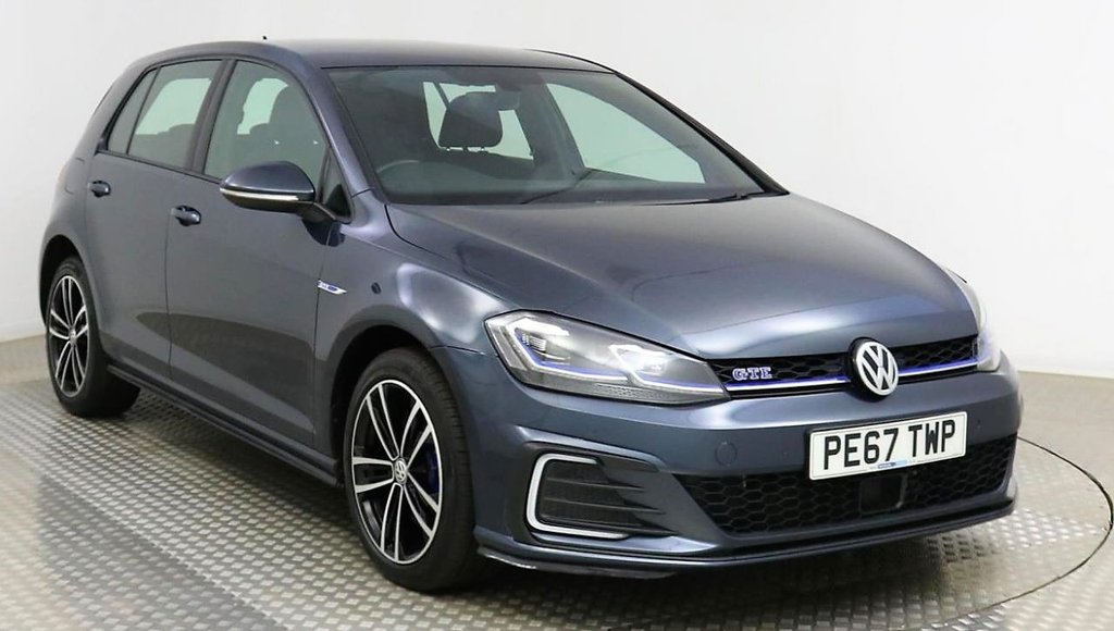 View our VOLKSWAGEN GOLF
