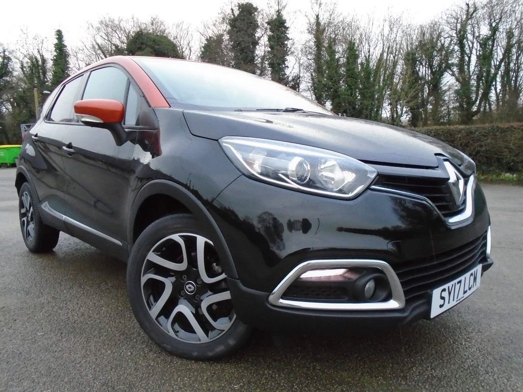 View our RENAULT CAPTUR