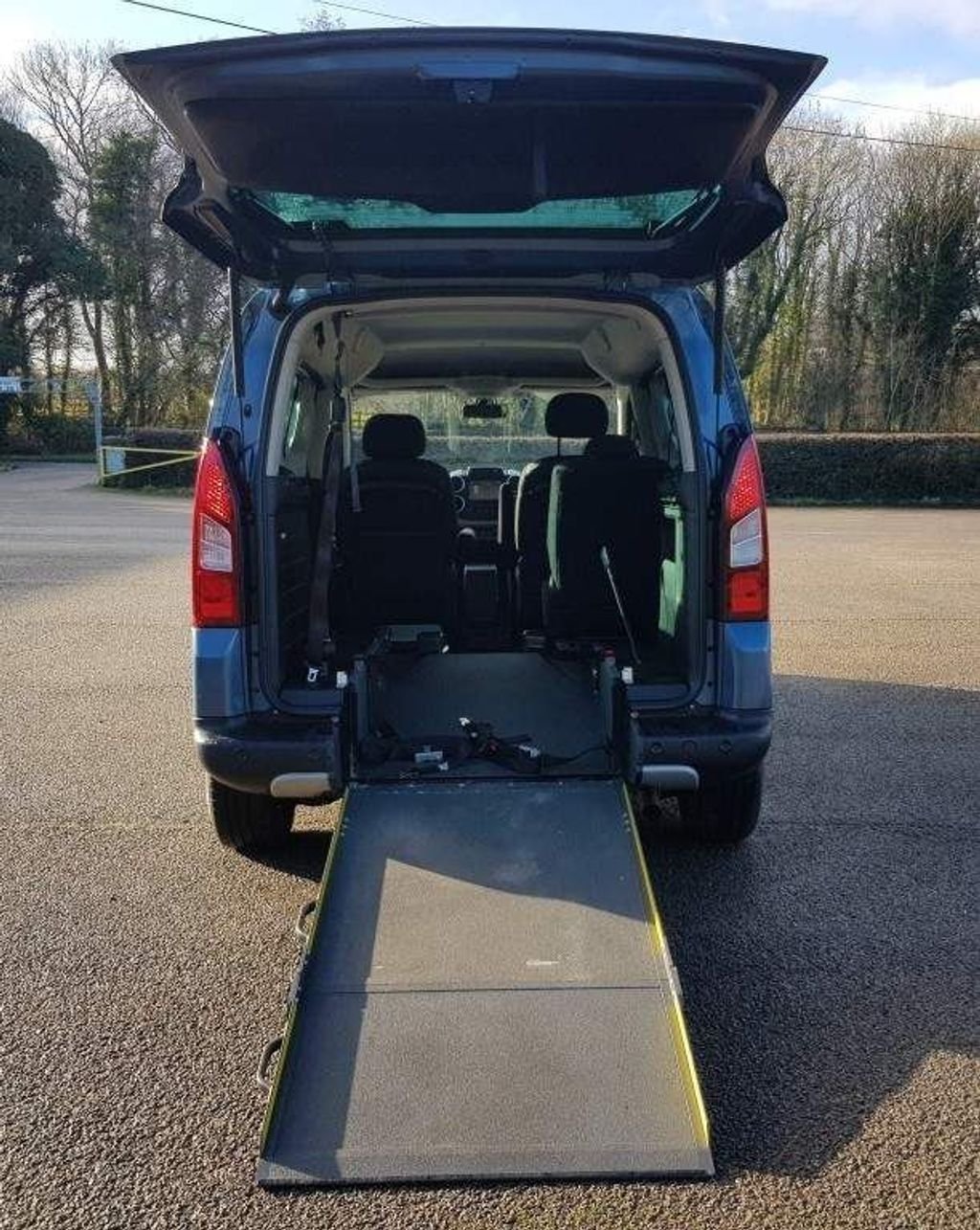 View our CITROEN BERLINGO MULTISPACE
