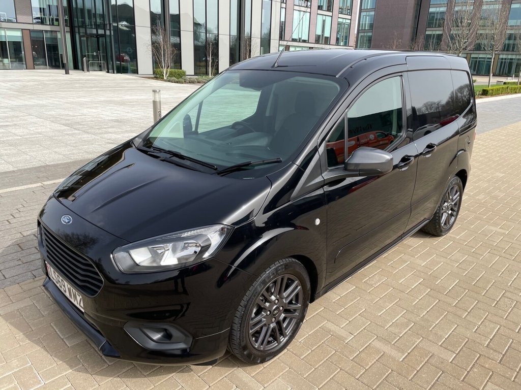 View our FORD TRANSIT COURIER