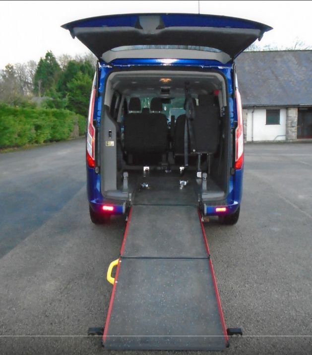 View our FORD TOURNEO CUSTOM