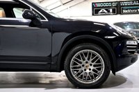 USED 2014 14 PORSCHE CAYENNE 3.0 PLATINUM EDITION D V6 TIPTRONIC 5d 245 BHP 