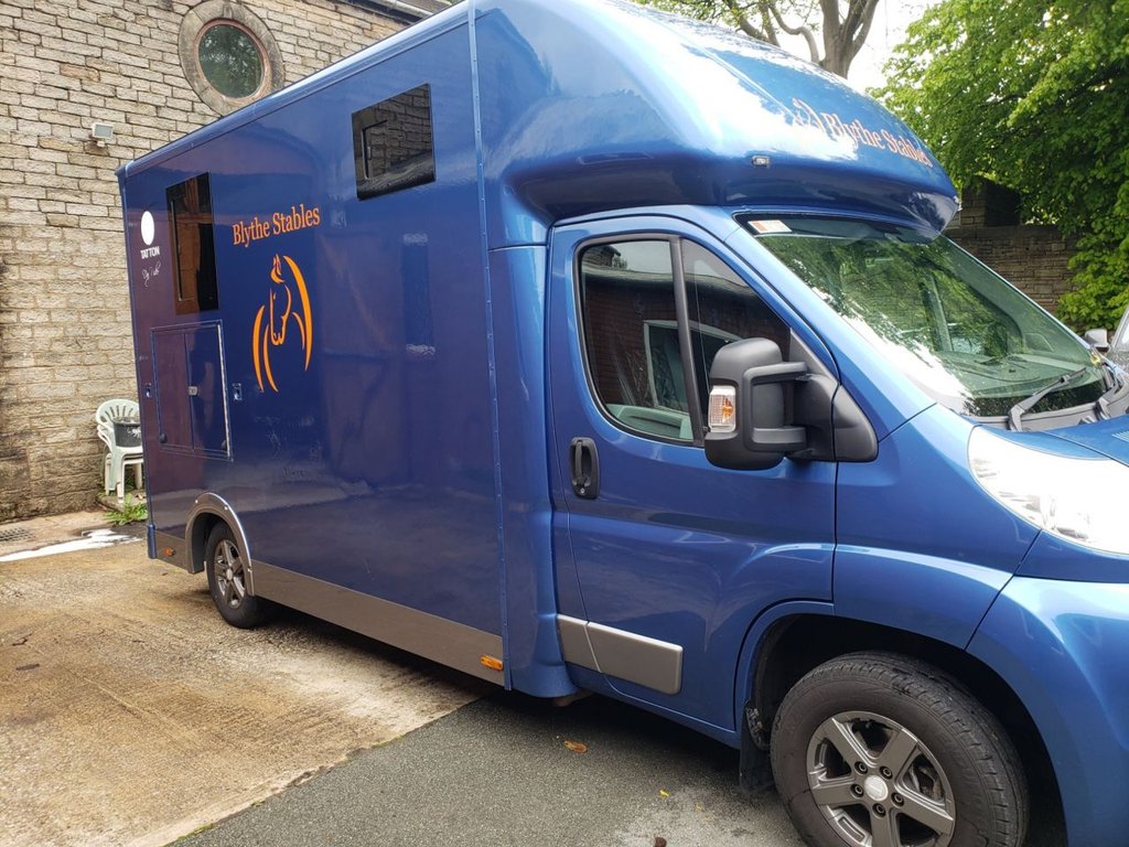View our CITROEN RELAY