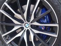 USED 2019 19 BMW X5 3.0 M50D (400 PS)  AUTO XDRIVE (S/S) 7 SEATS + �&pound;20K EXTRAS + CARBON FIBRE BODY KIT + NAV + SKY LOUNGE PANORAMIC ROOF + COMFORT INDIVIDUAL LEATHERS + HARMAN KARDON + HEAD UP + L.E.D.S + CAMERAS + AIR SUSPENSION 7S+PAN ROOF+360 CAM+LEDS+INDIVIDUAL LEATHER+NAV+HK