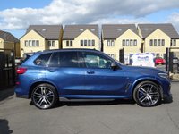 USED 2019 19 BMW X5 3.0 M50D (400 PS)  AUTO XDRIVE (S/S) 7 SEATS + �&pound;20K EXTRAS + CARBON FIBRE BODY KIT + NAV + SKY LOUNGE PANORAMIC ROOF + COMFORT INDIVIDUAL LEATHERS + HARMAN KARDON + HEAD UP + L.E.D.S + CAMERAS + AIR SUSPENSION 7S+PAN ROOF+360 CAM+LEDS+INDIVIDUAL LEATHER+NAV+HK