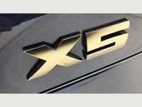 USED 2019 19 BMW X5 3.0 M50D (400 PS)  AUTO XDRIVE (S/S) 7 SEATS + �&pound;20K EXTRAS + CARBON FIBRE BODY KIT + NAV + SKY LOUNGE PANORAMIC ROOF + COMFORT INDIVIDUAL LEATHERS + HARMAN KARDON + HEAD UP + L.E.D.S + CAMERAS + AIR SUSPENSION 7S+PAN ROOF+360 CAM+LEDS+INDIVIDUAL LEATHER+NAV+HK