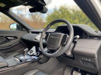 USED 2019 19 LAND ROVER RANGE ROVER EVOQUE 2.0 R-DYNAMIC SE 5d 180 BHP AUTO 4WD Pan Roof Black Pack Leather