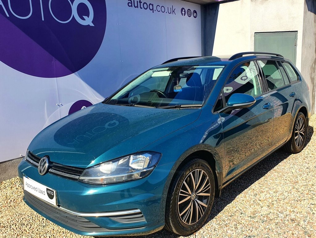 View our VOLKSWAGEN GOLF