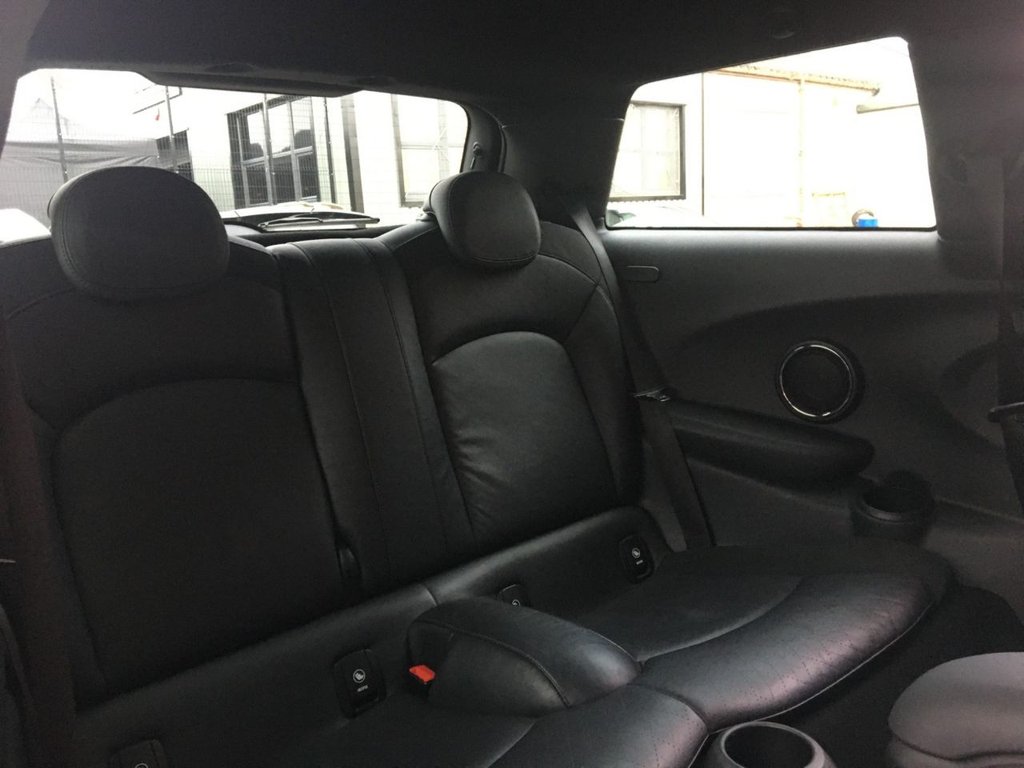 USED 2015 15 MINI HATCH COOPER 2.0 COOPER S 3d 189 BHP 