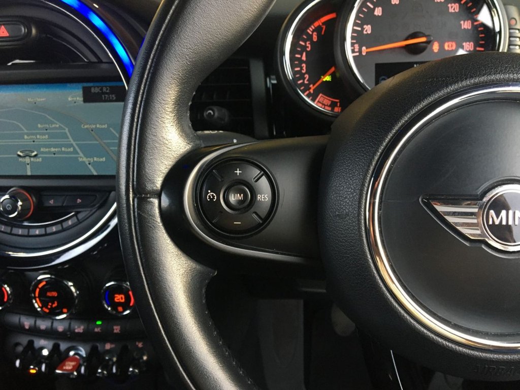 USED 2015 15 MINI HATCH COOPER 2.0 COOPER S 3d 189 BHP 