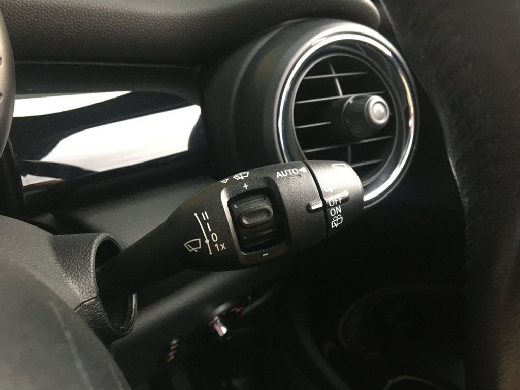 USED 2015 15 MINI HATCH COOPER 2.0 COOPER S 3d 189 BHP 