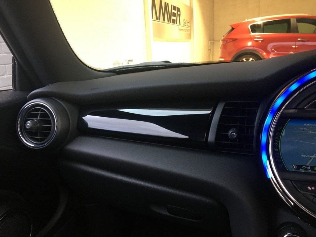 USED 2015 15 MINI HATCH COOPER 2.0 COOPER S 3d 189 BHP 