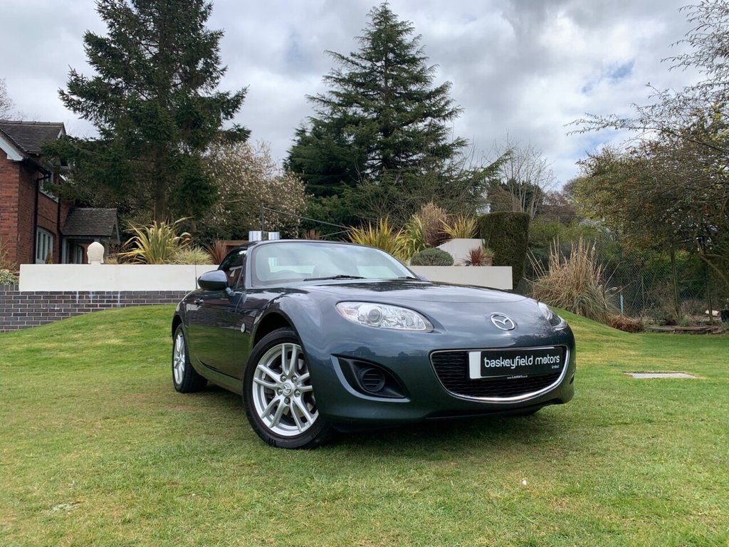 View our MAZDA MX-5