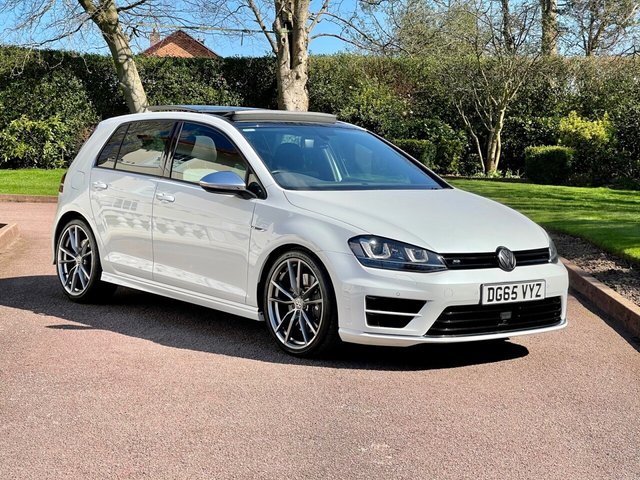 View our VOLKSWAGEN GOLF