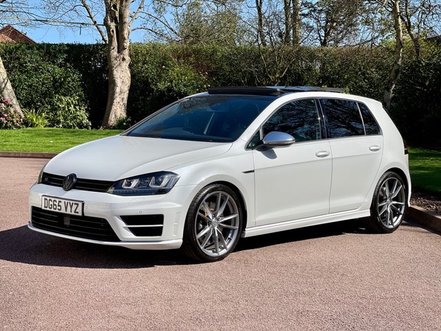 2015 65 Volkswagen Golf 2.0L R DSG 5d 298 BHP