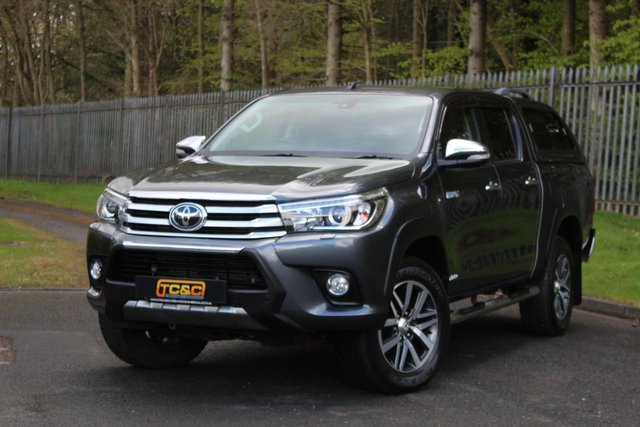 2016 66 TOYOTA HI-LUX 2.4 INVINCIBLE 4WD D-4D DCB 148 BHP