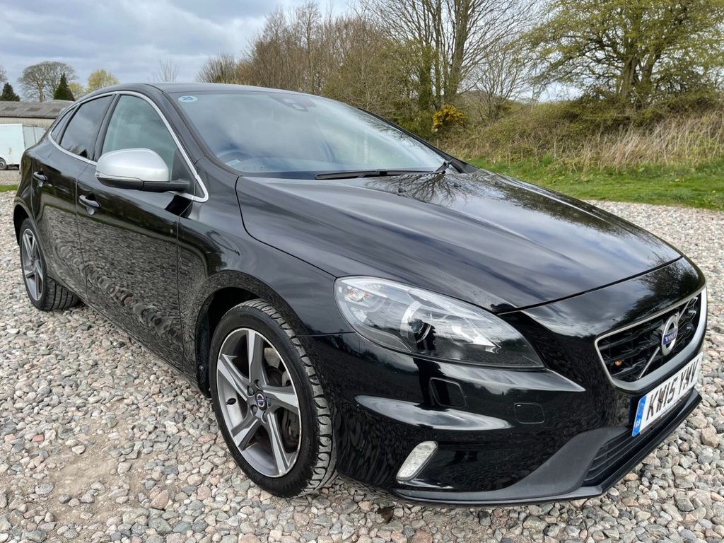 View our VOLVO V40