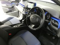 USED 2017 TOYOTA CHR 1.8 DYNAMIC 5d 122 BHP SAT NAV HEATED SEATS