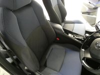 USED 2017 TOYOTA CHR 1.8 DYNAMIC 5d 122 BHP SAT NAV HEATED SEATS