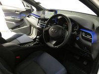 USED 2017 TOYOTA CHR 1.8 DYNAMIC 5d 122 BHP SAT NAV HEATED SEATS