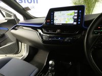 USED 2017 TOYOTA CHR 1.8 DYNAMIC 5d 122 BHP SAT NAV HEATED SEATS